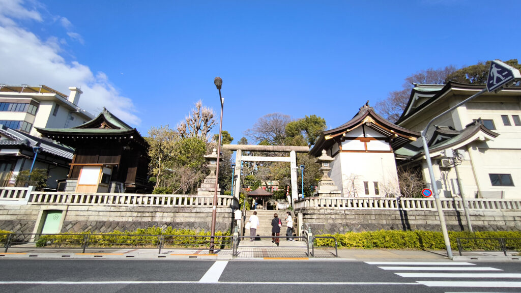 Un'ingresso laterale del parco di Ueno