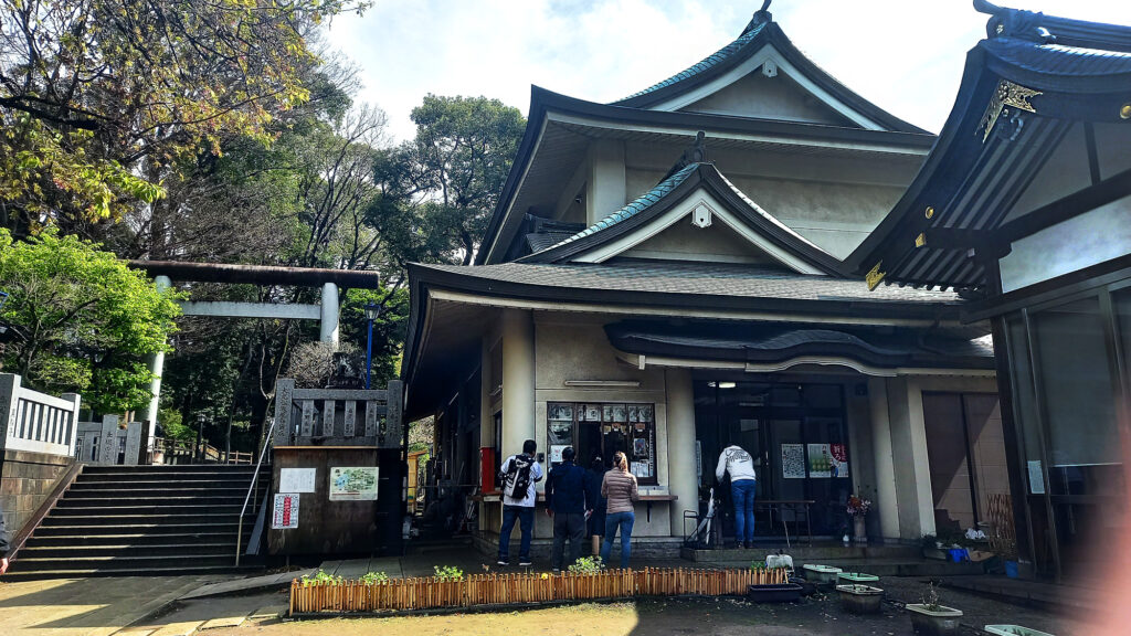 Sembrava un tempio ma è ... un ufficio informazioni