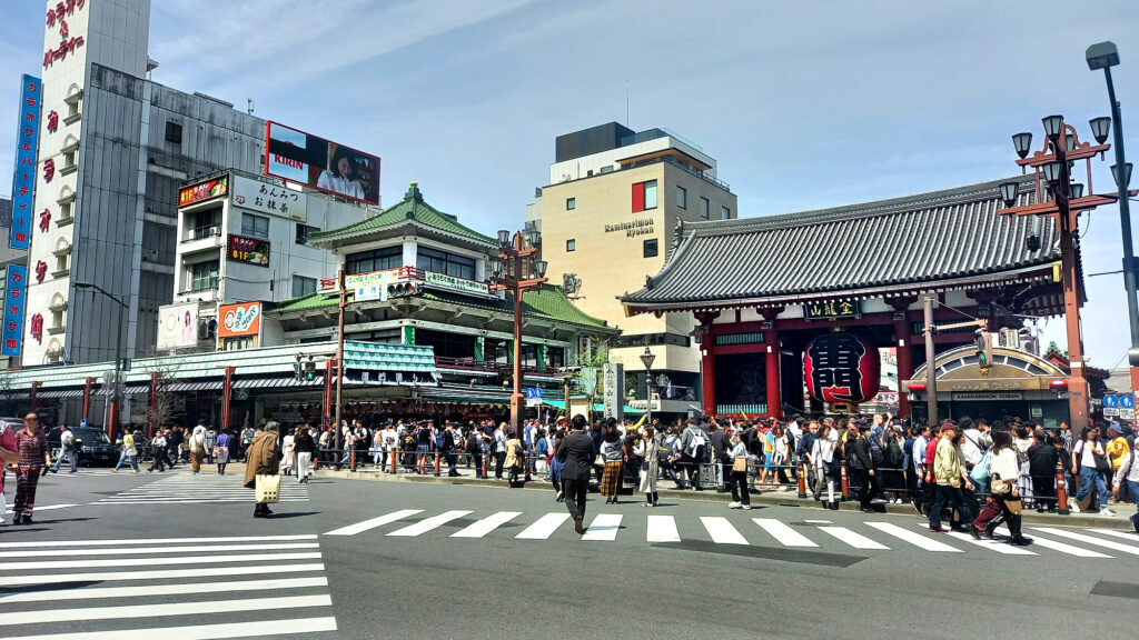 4_Tokyo Asakusa Nakamise Kaminarimon gate