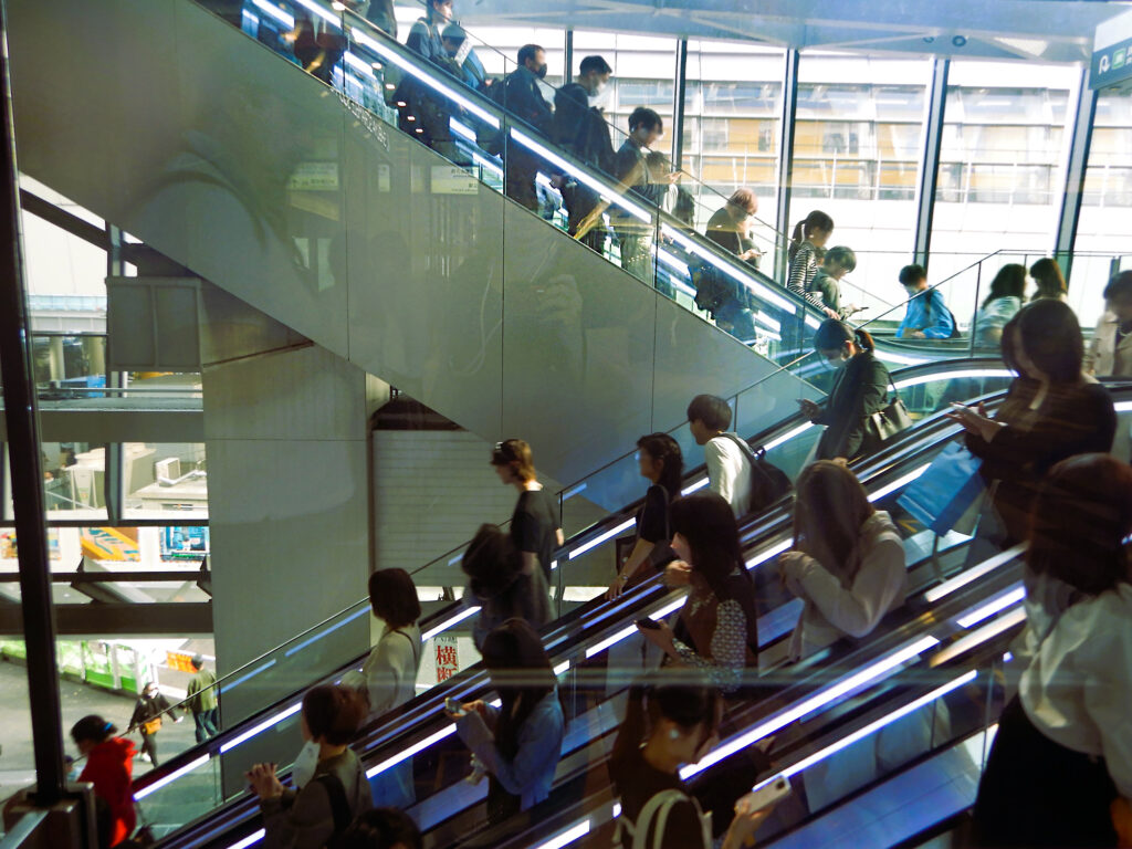 Shibuya Hikarie scala mobile