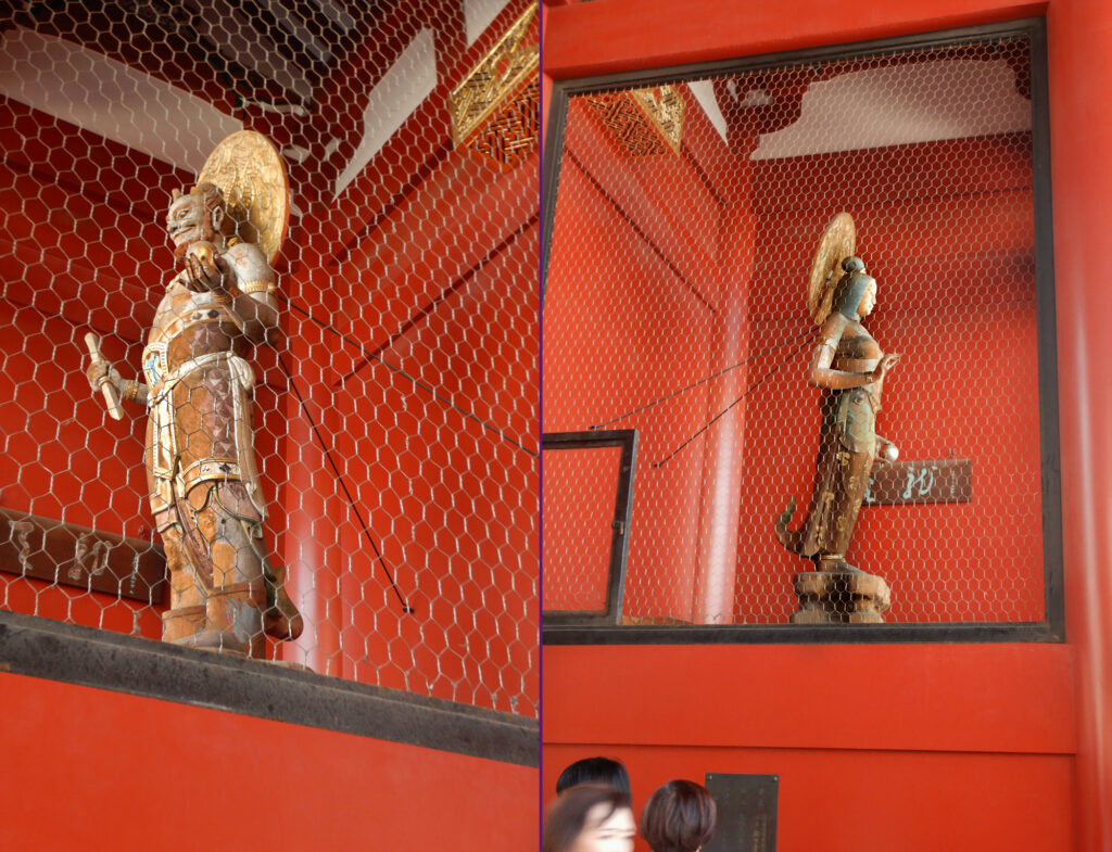 Asakusa Kaminarimon gate statue di Fujin dio del vento e Raijin dio del tuono