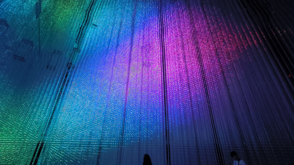 Teamlab Borderless - Crystal World led