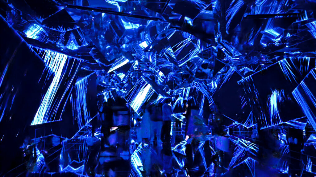 Teamlab Borderless - Cubi