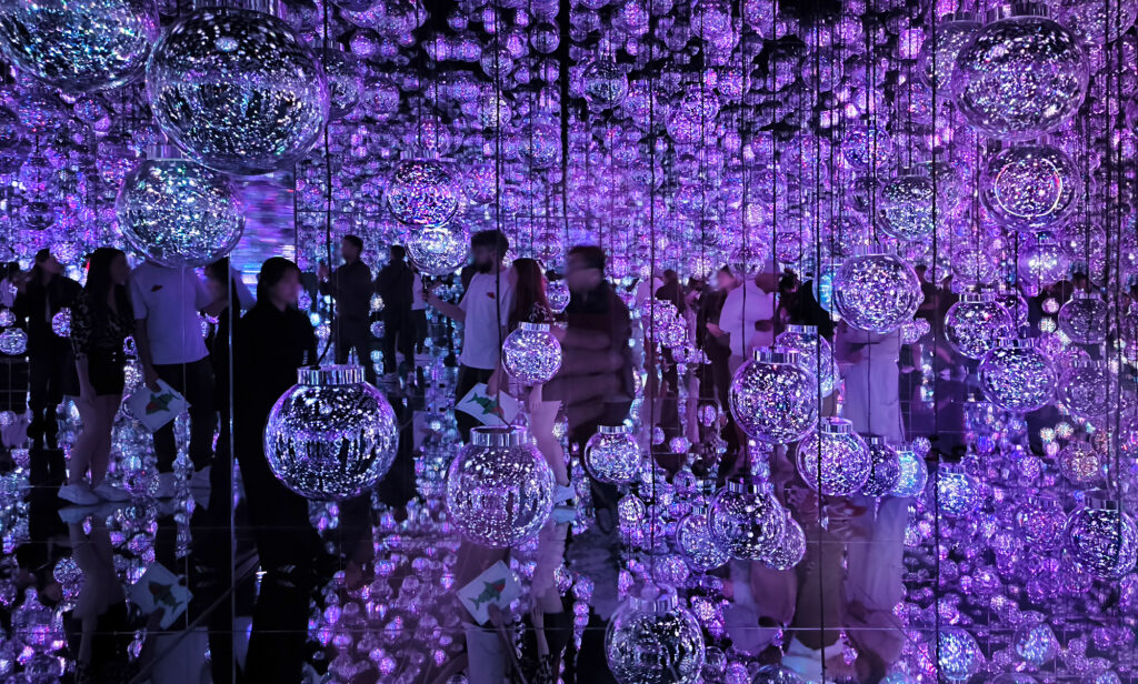 Teamlab Borderless - Bubble Universe