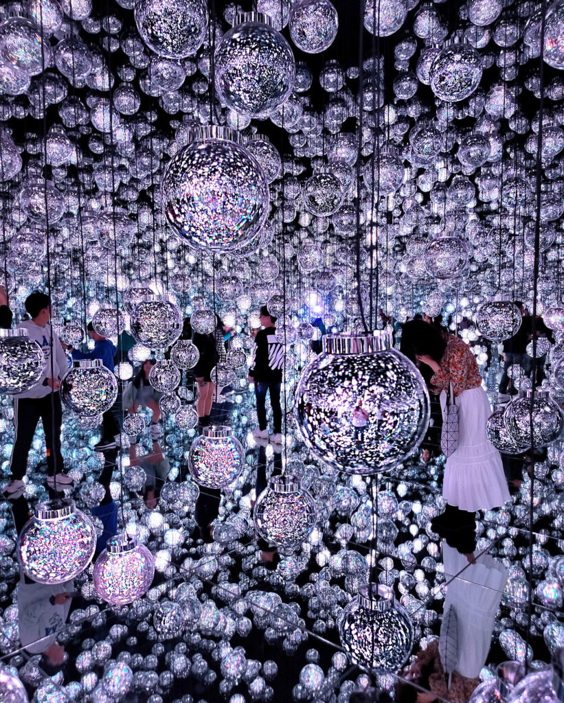 Teamlab Borderless - Bubble Universe