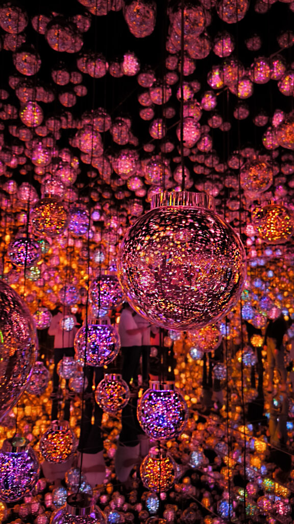 Teamlab Borderless - Bubble Universe