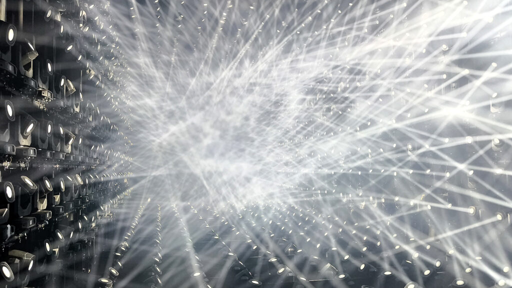 TeamLab Borderless - Light Sculpture