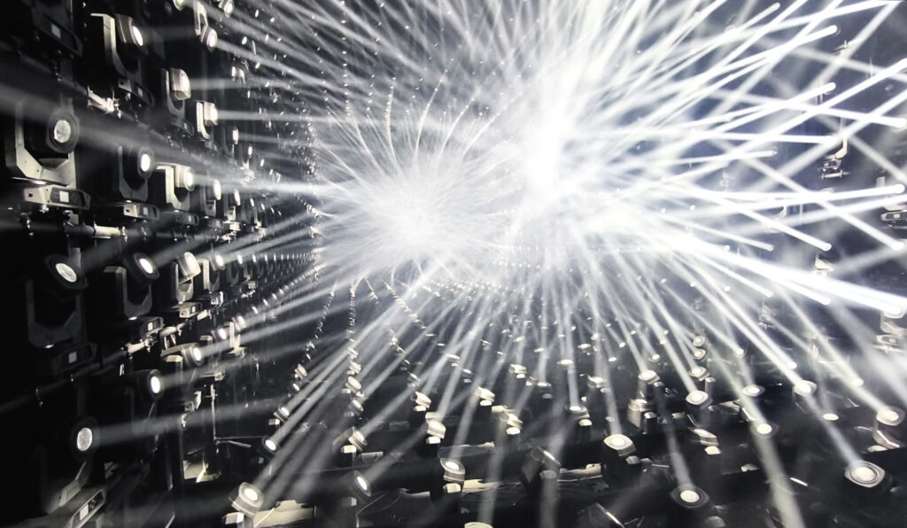 TeamLab Borderless - Light Sculpture