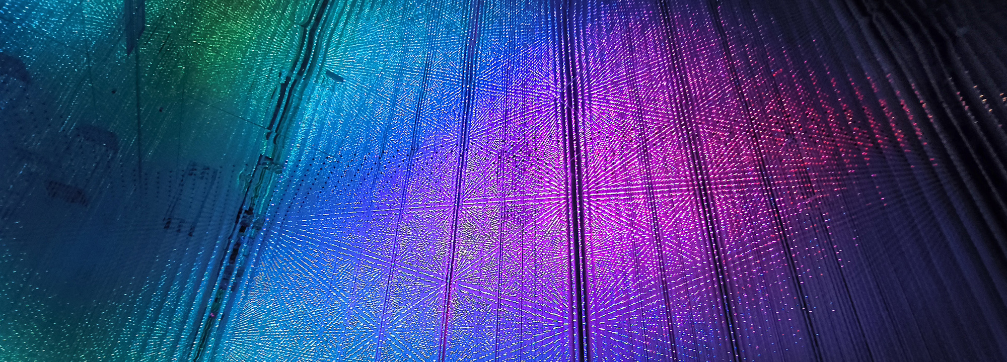 Read more about the article TeamLab Borderless – Crystal Universe