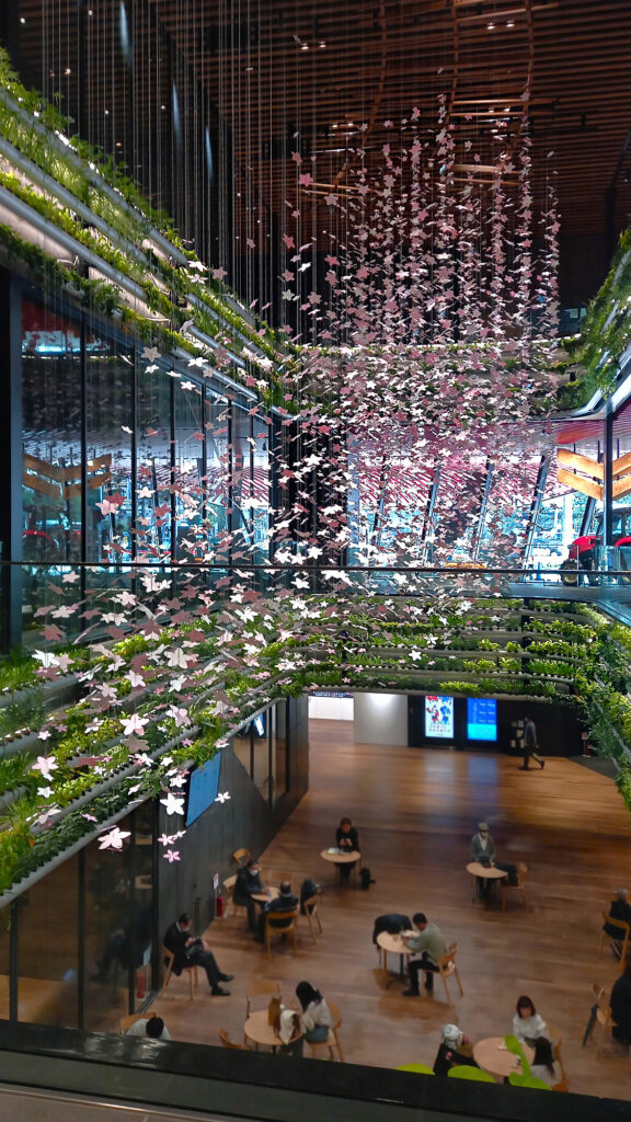 2a_Tokyo Ginza atrio YANMAR TOKYO