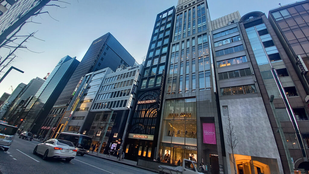 2a_Tokyo Ginza Chuo dori Boucheron