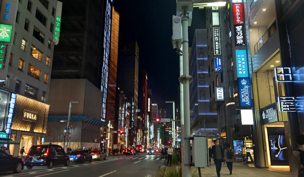 2a_Tokyo Ginza Nat'l Rte 15 incrcocia Matsuya-dori St