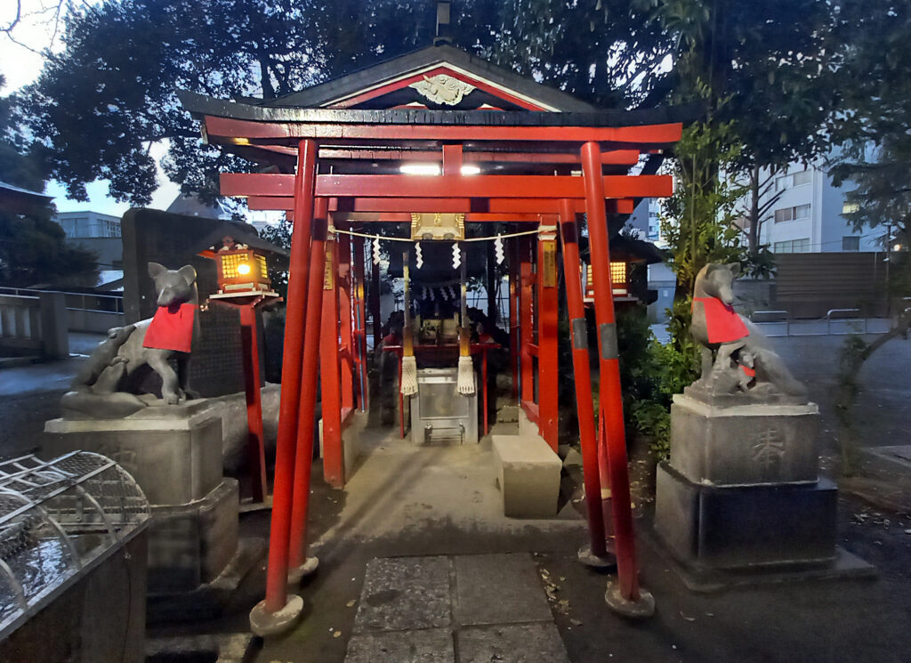 5_Tokyo Shinyuku Hanazono Shrine