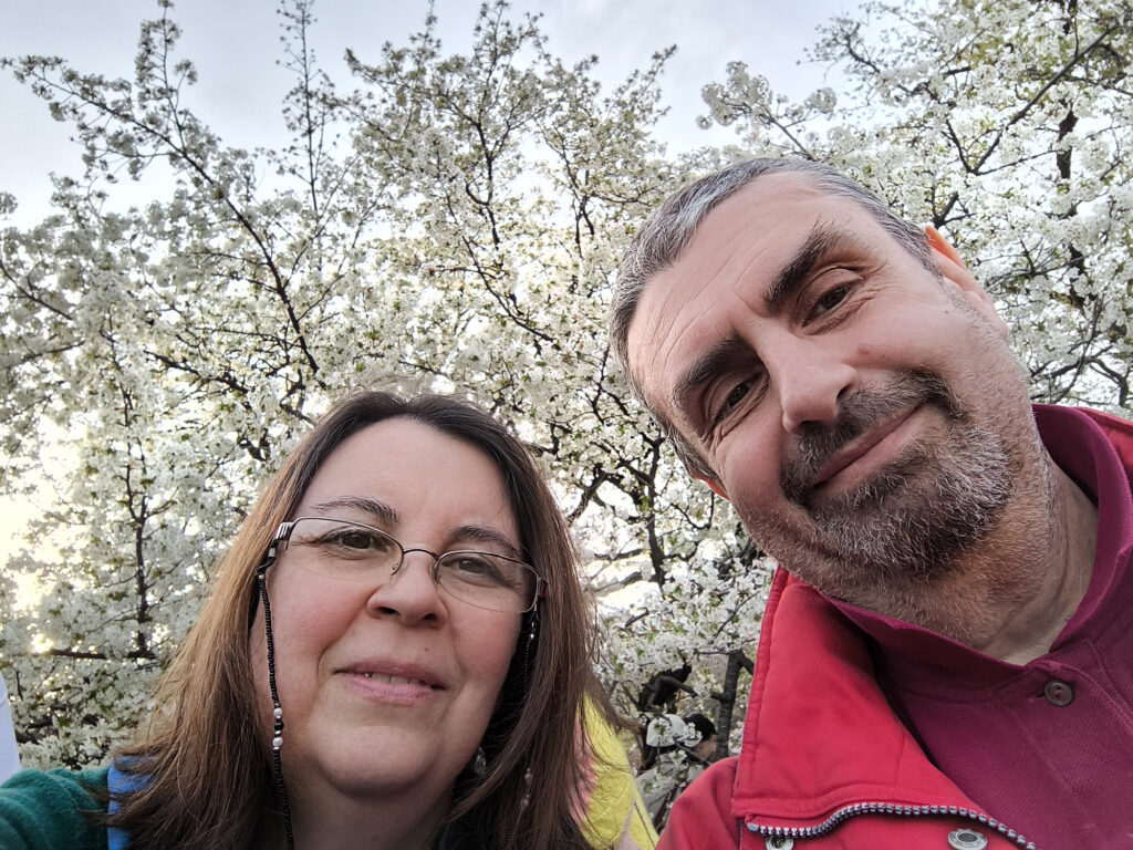 noi e ciliegi fioriti