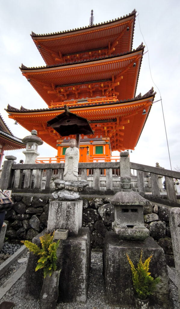 Kyoto - Kiyomizu-dera - Pagoda 3 piani
