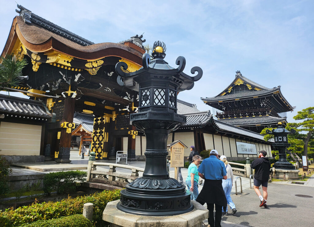 Kyoto - Higashi Honganji - gate ingresso