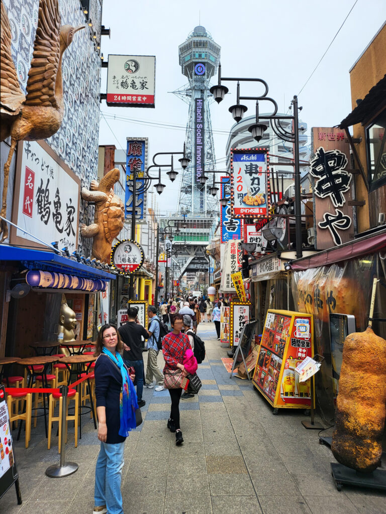 Osaka - Shinsekai - torre Tsutenkaku