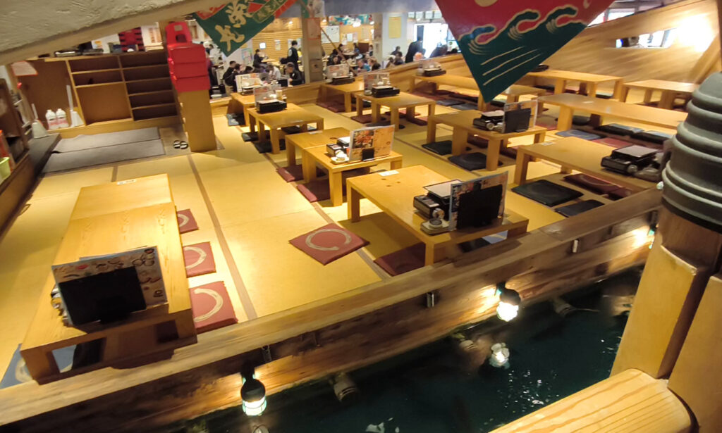 Osaka - ristorante Janbo-tsuribune Tsurikichi in Shinsekai